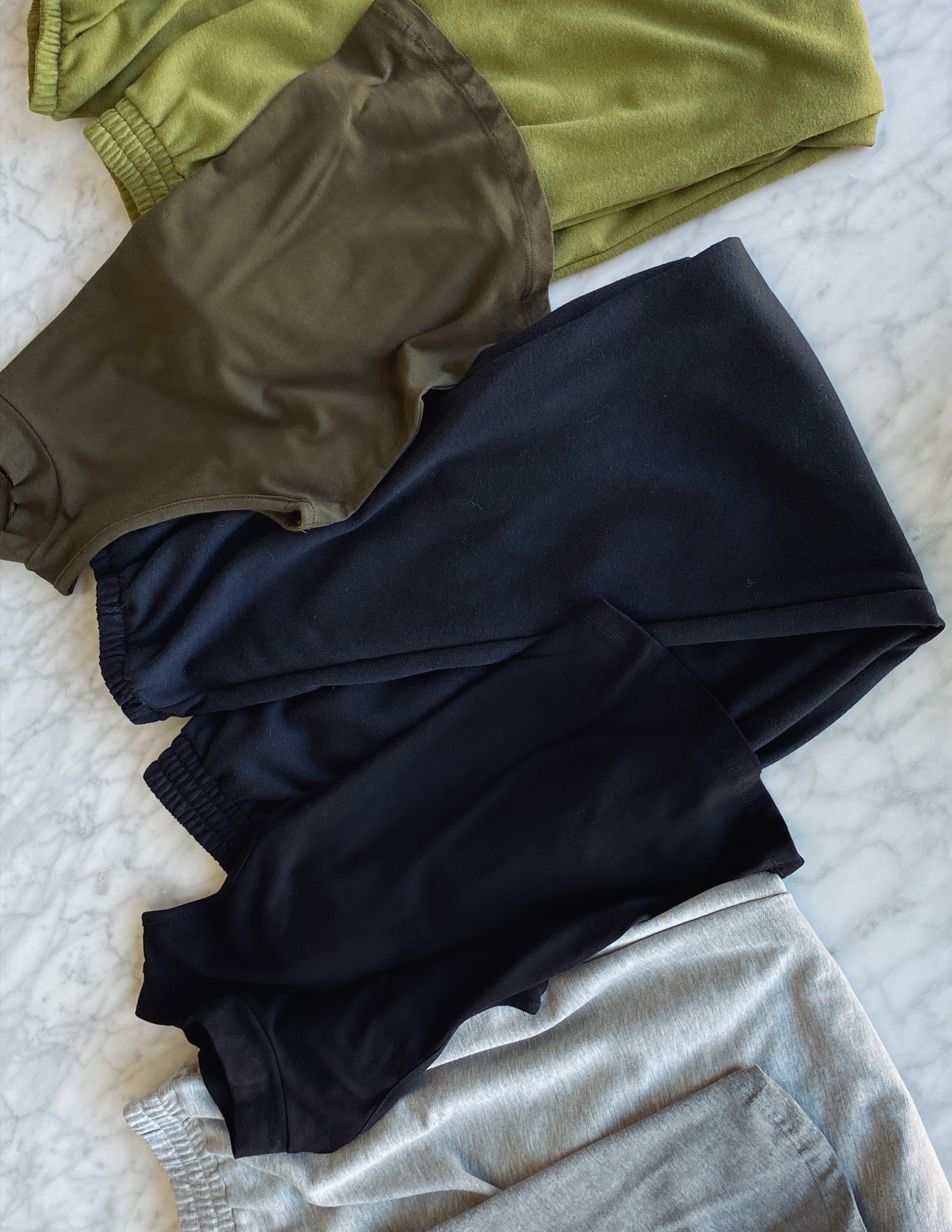 AMICIA JOGGER SET- SMOKE
