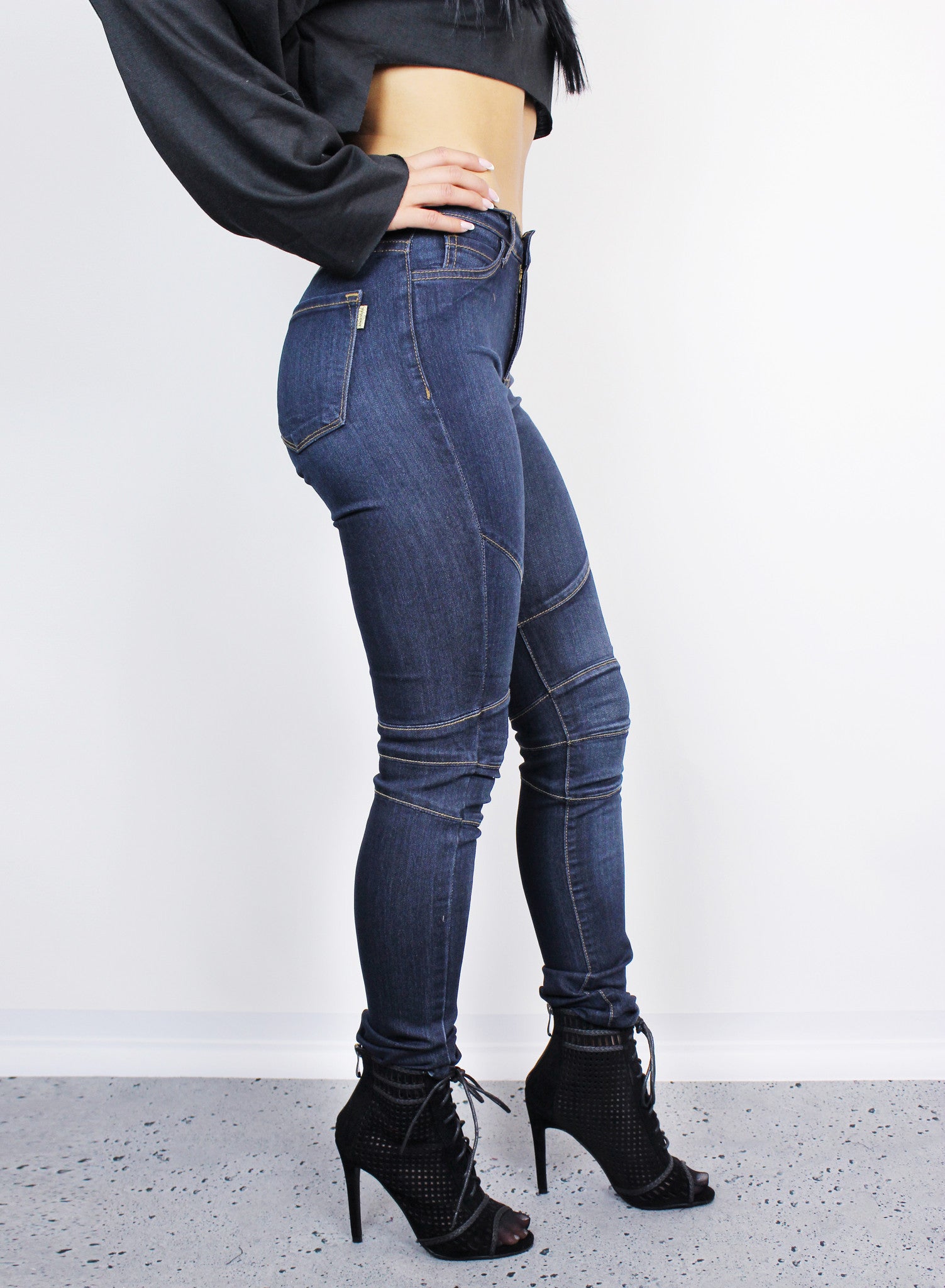 AMARANTE JEANS - Blue District