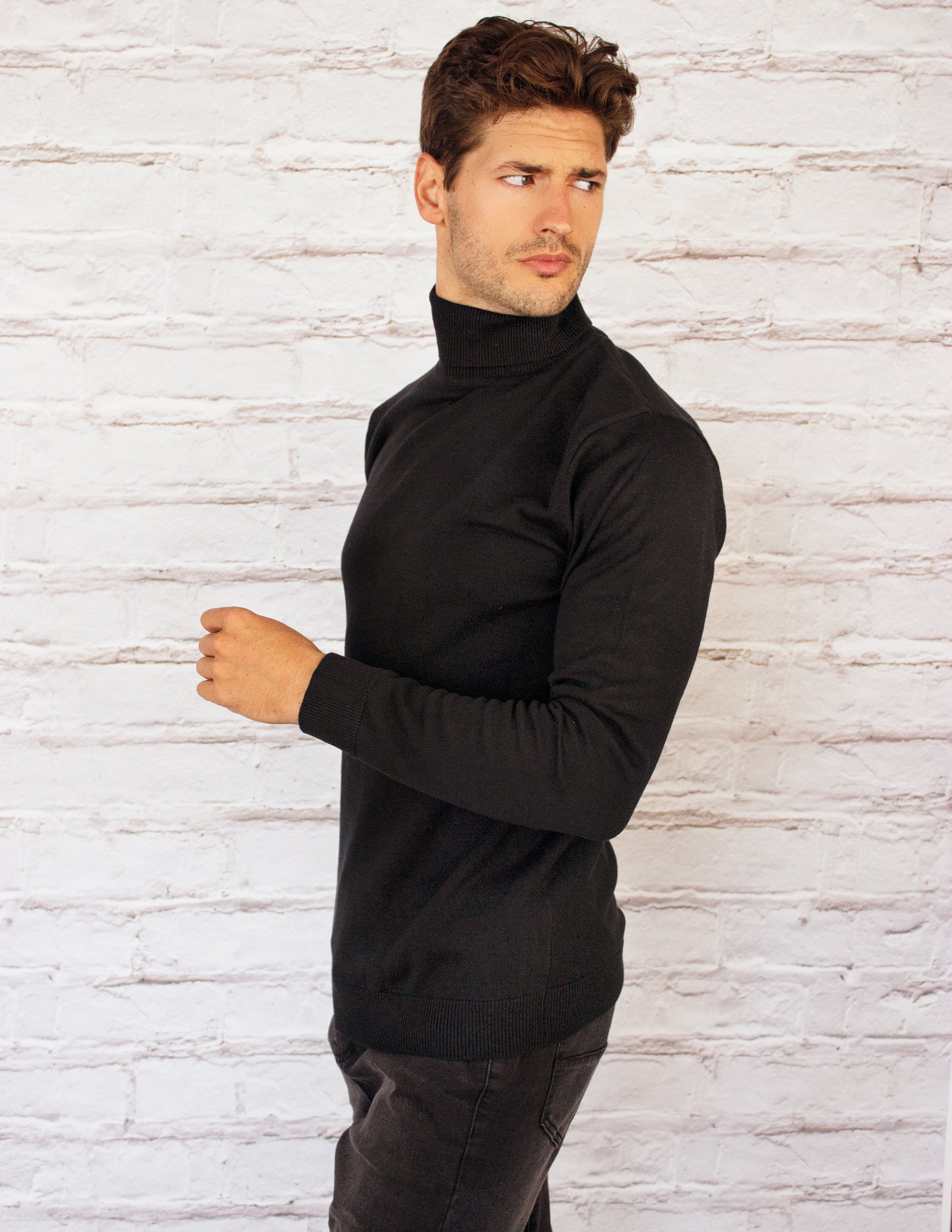 ARCON SWEATER- ONYX