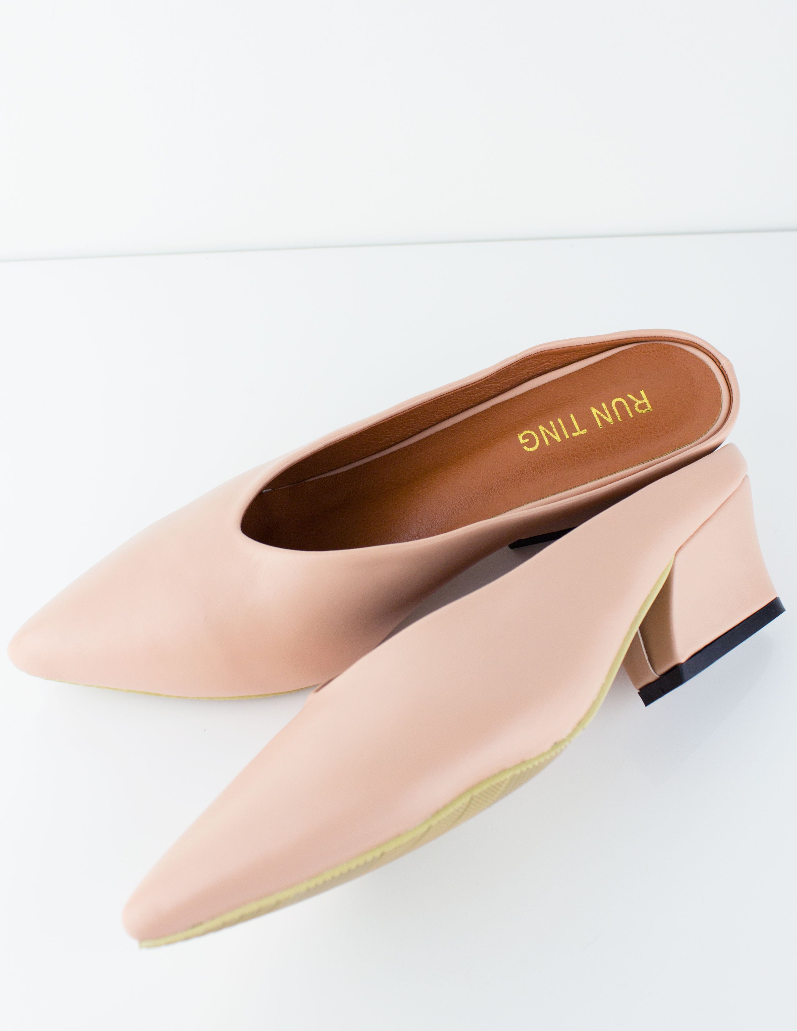 CAPE MULE- NUDE - Blue District