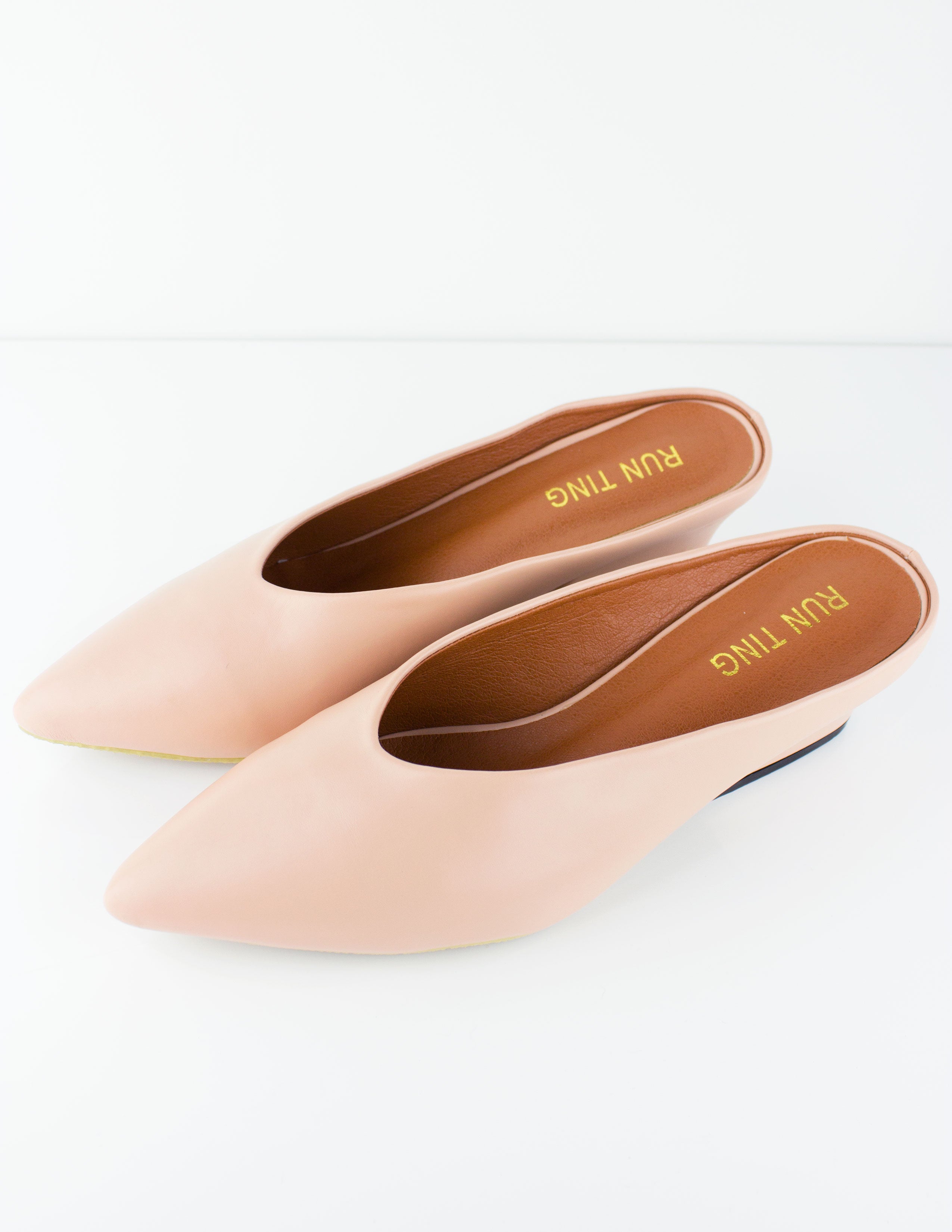 CAPE MULE- NUDE - Blue District