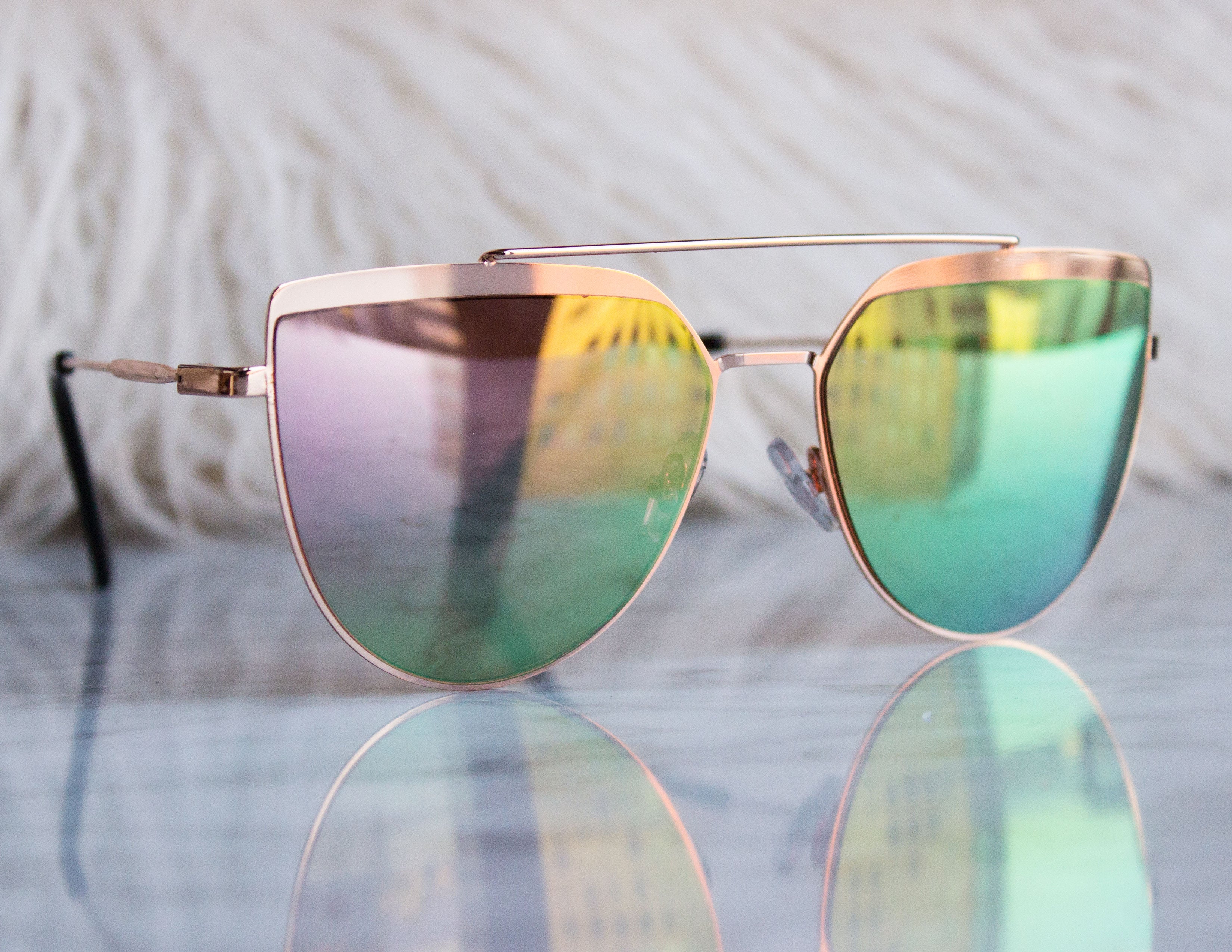 CORONA SUNGLASSES- GREEN - Blue District