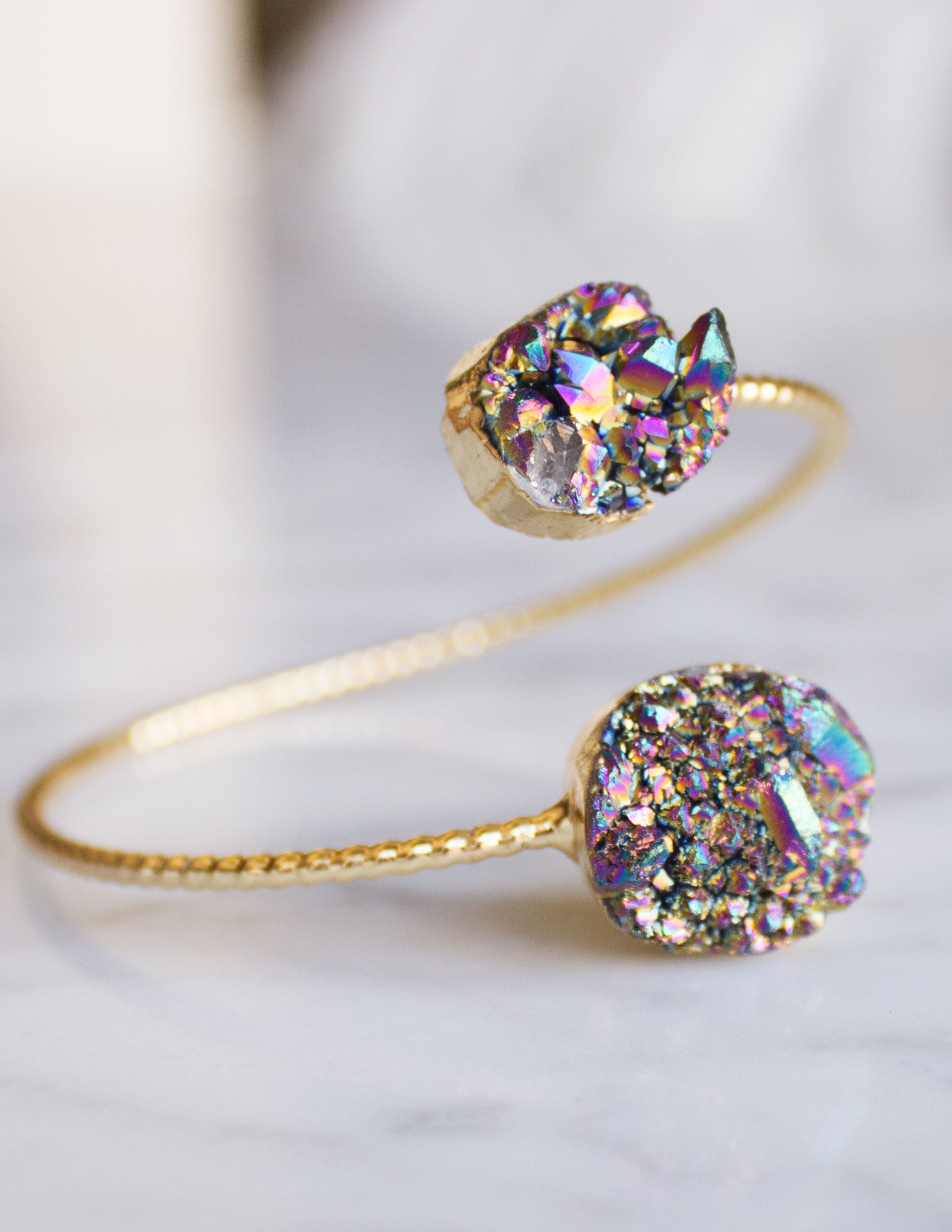 DRUZY QUARTZ BRACELET- BLACK - Blue District
