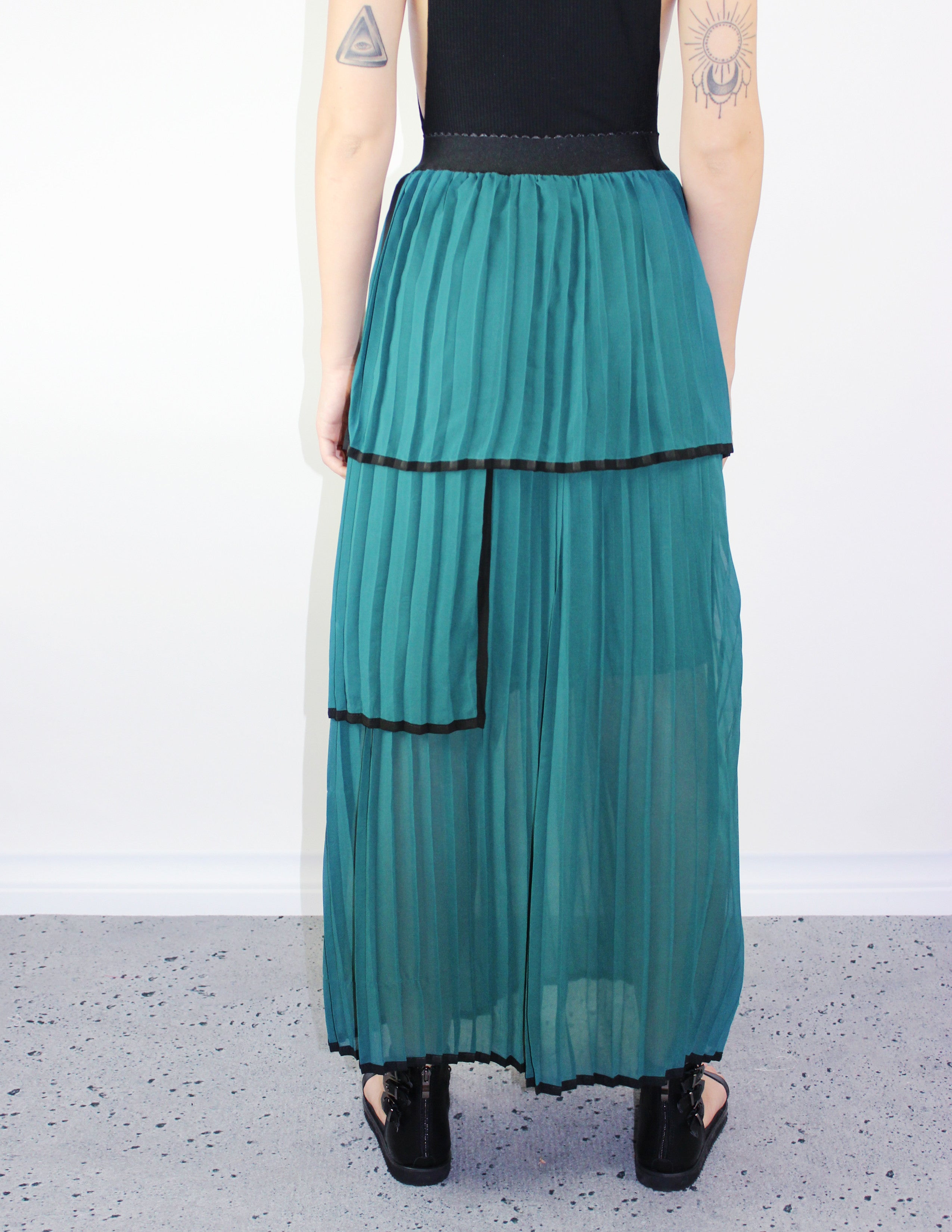 GREEN MAXI SKIRT