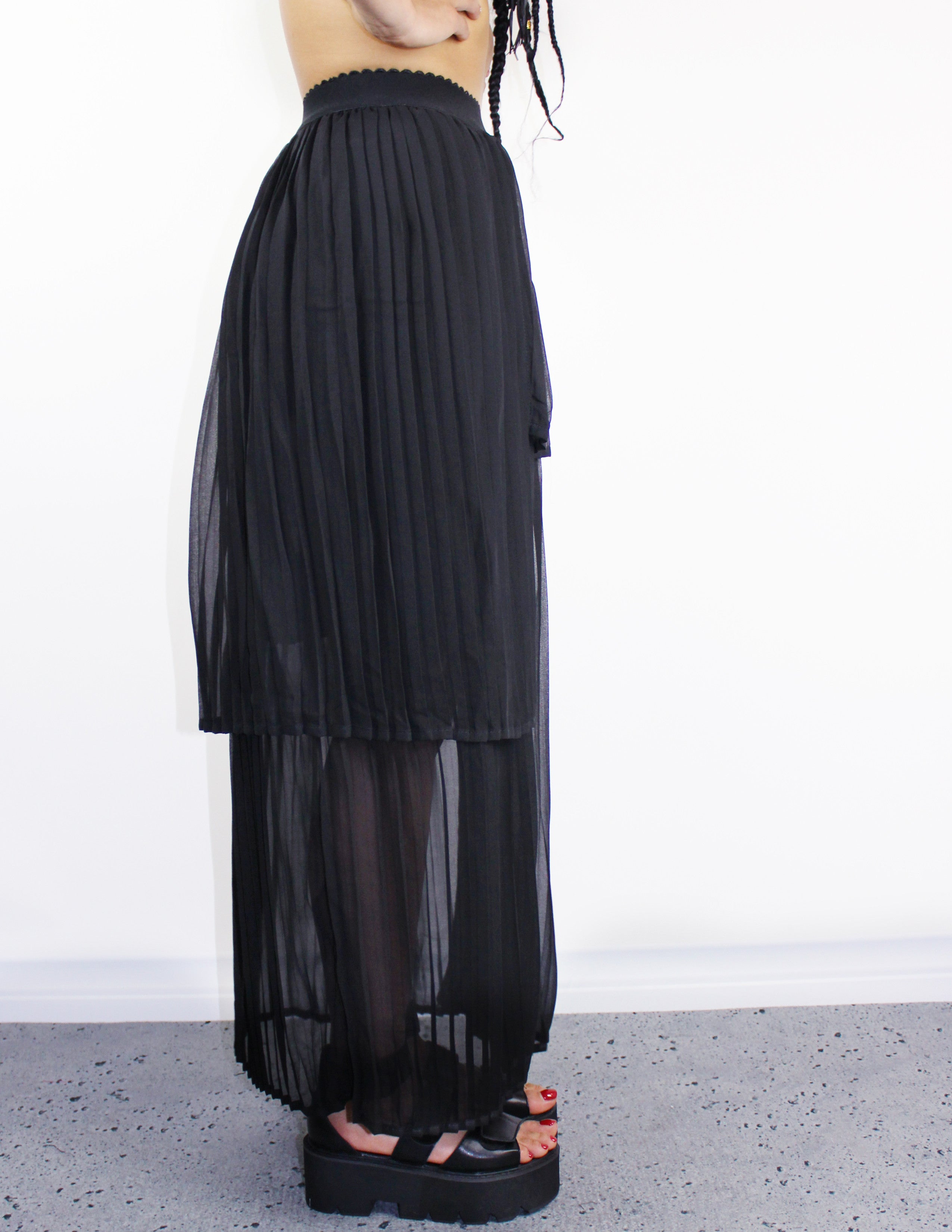 BLACK MAXI SKIRT