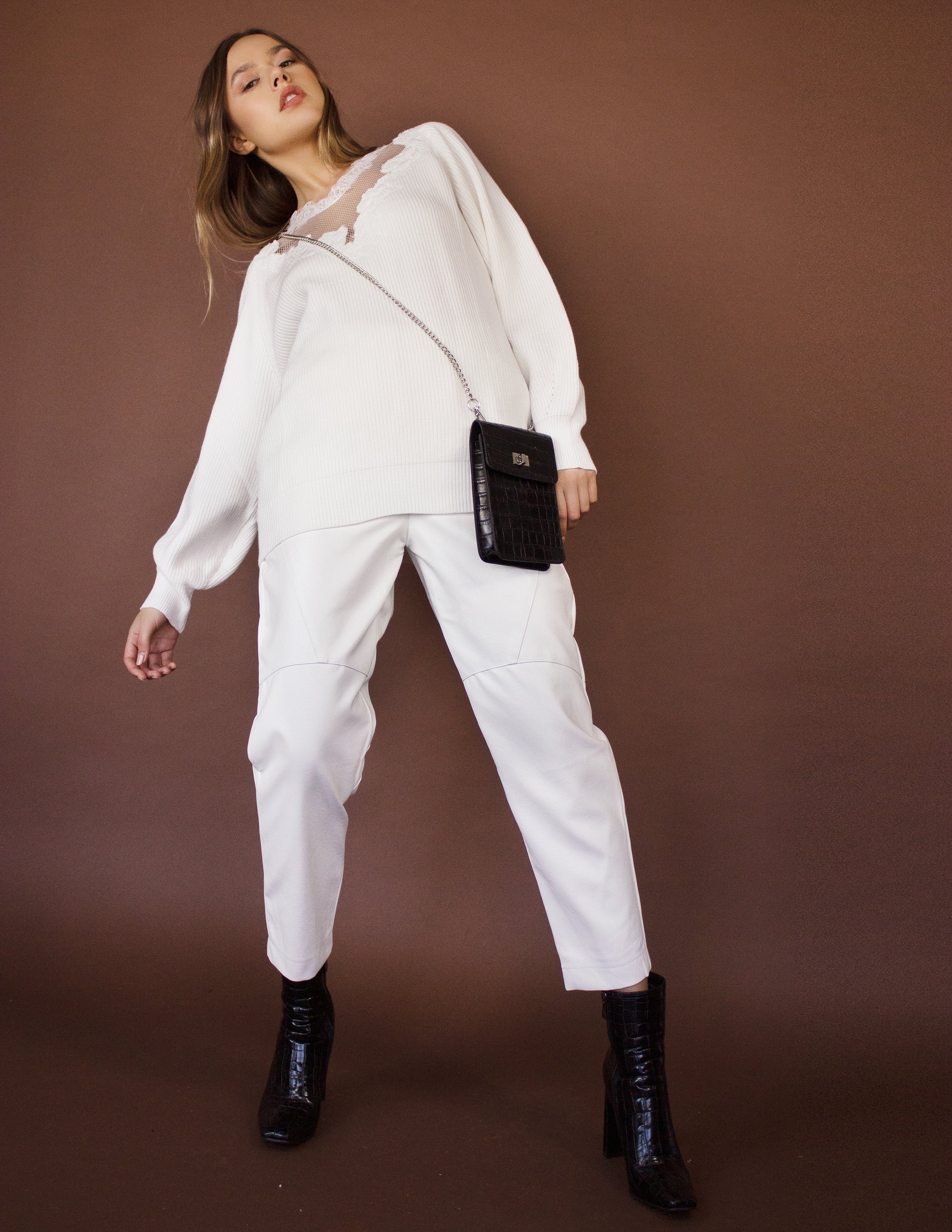 CARA PANTS-SOY