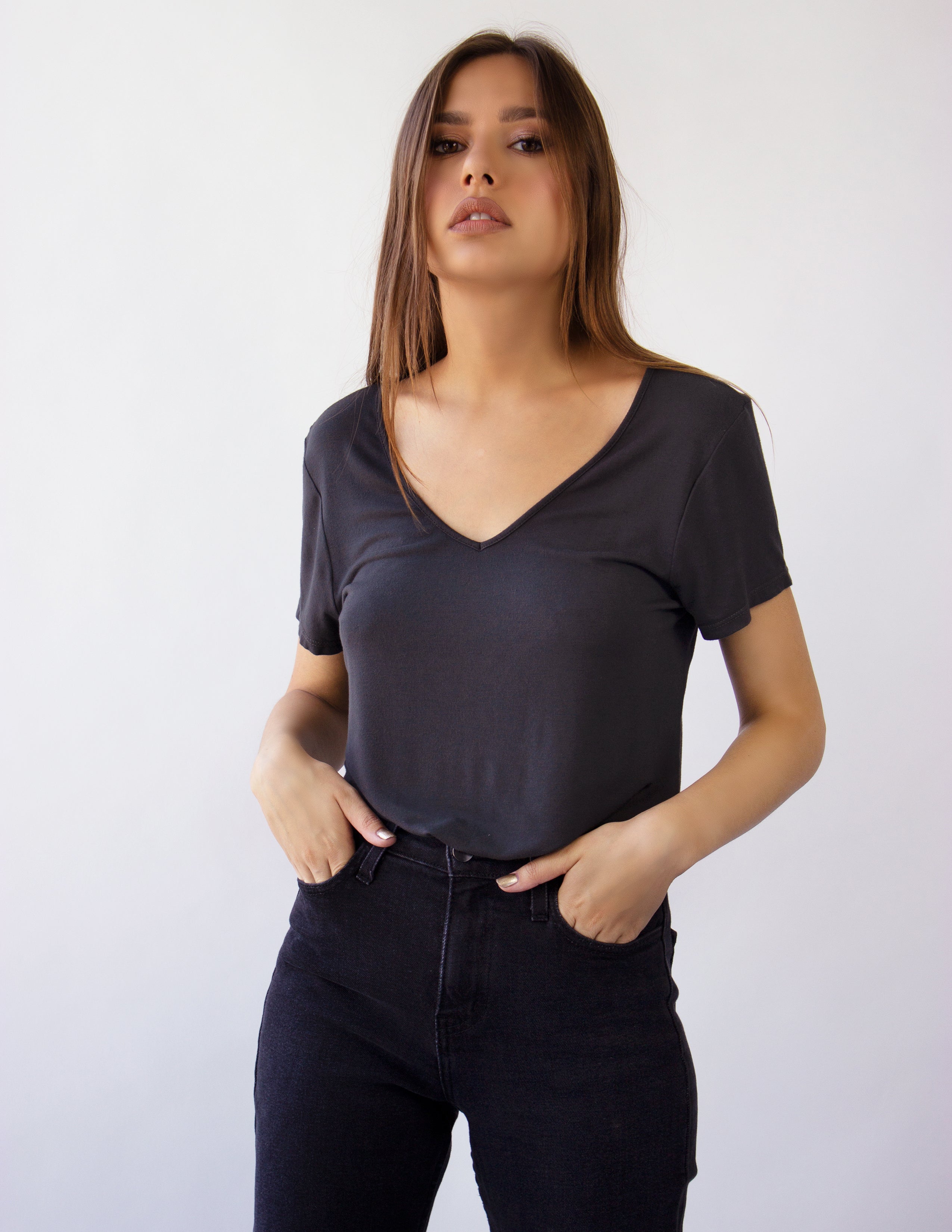 LEDA V-NECK TEE- SHADOW