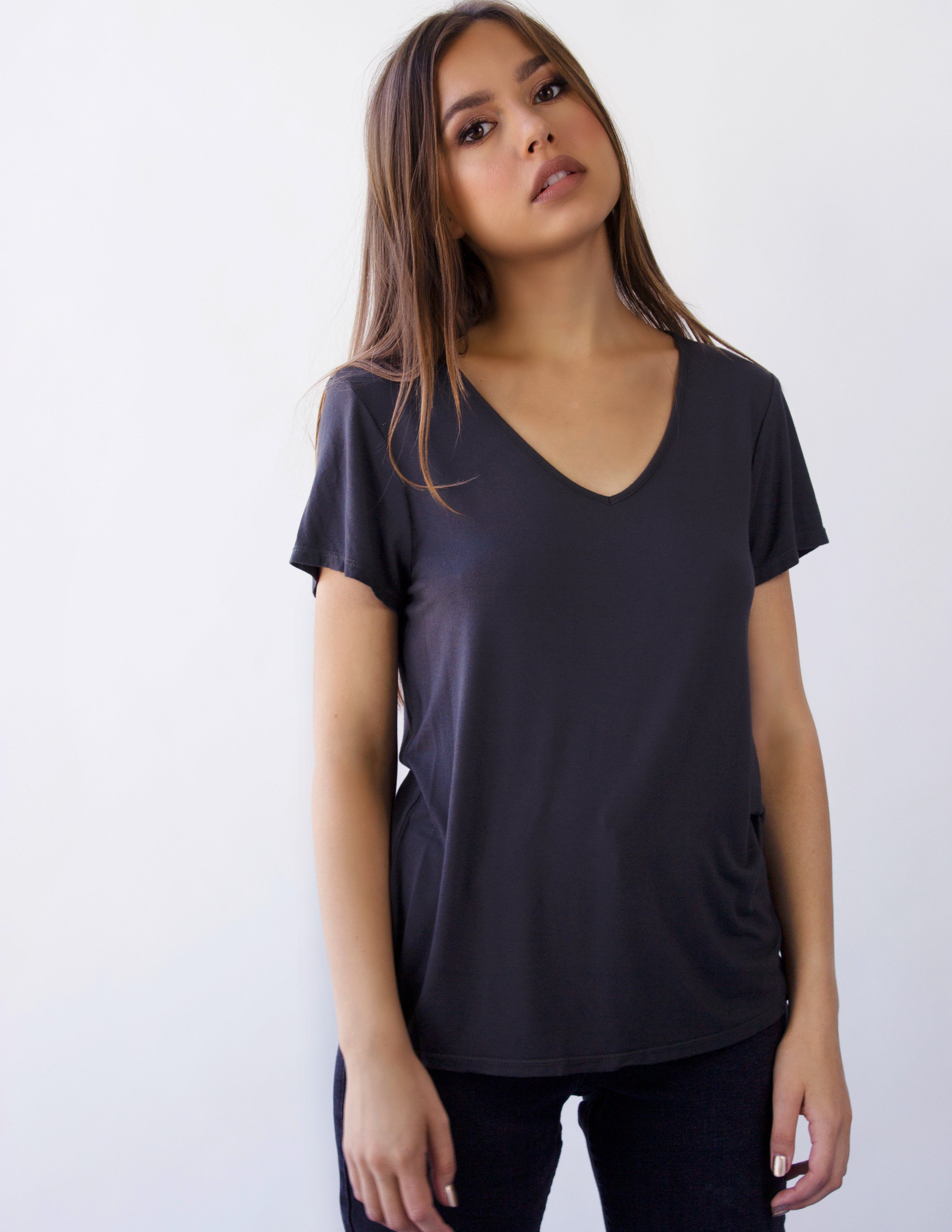 LEDA V-NECK TEE- SHADOW