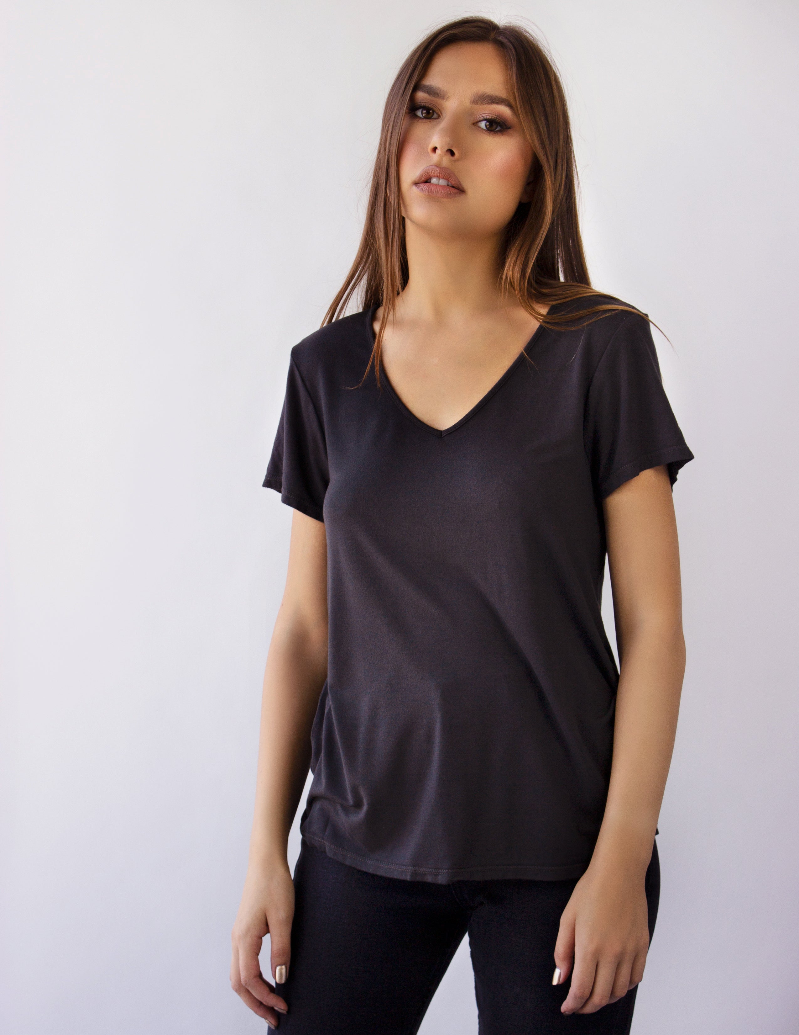 LEDA V-NECK TEE- SHADOW