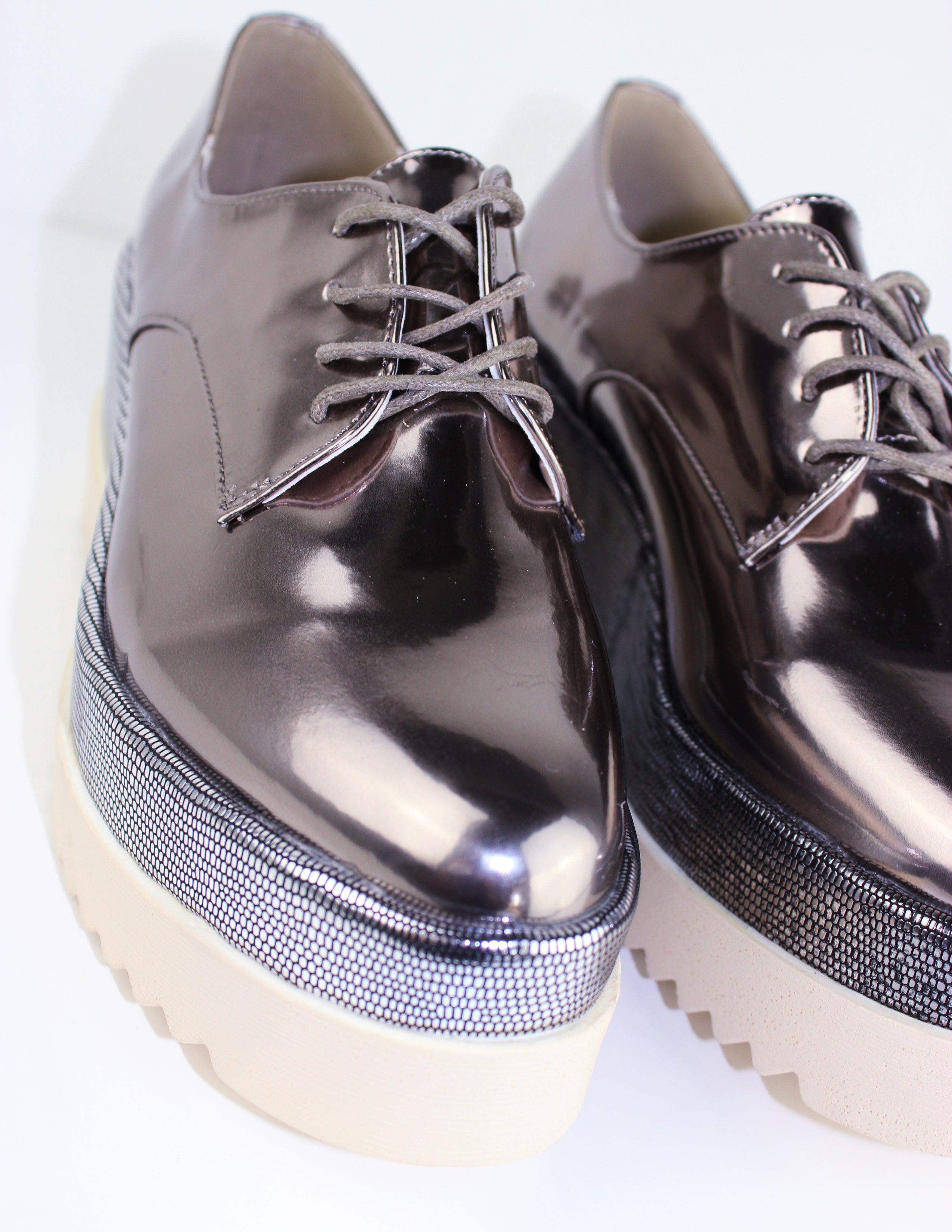 LUSTER PLATFORM SHOES - Blue District