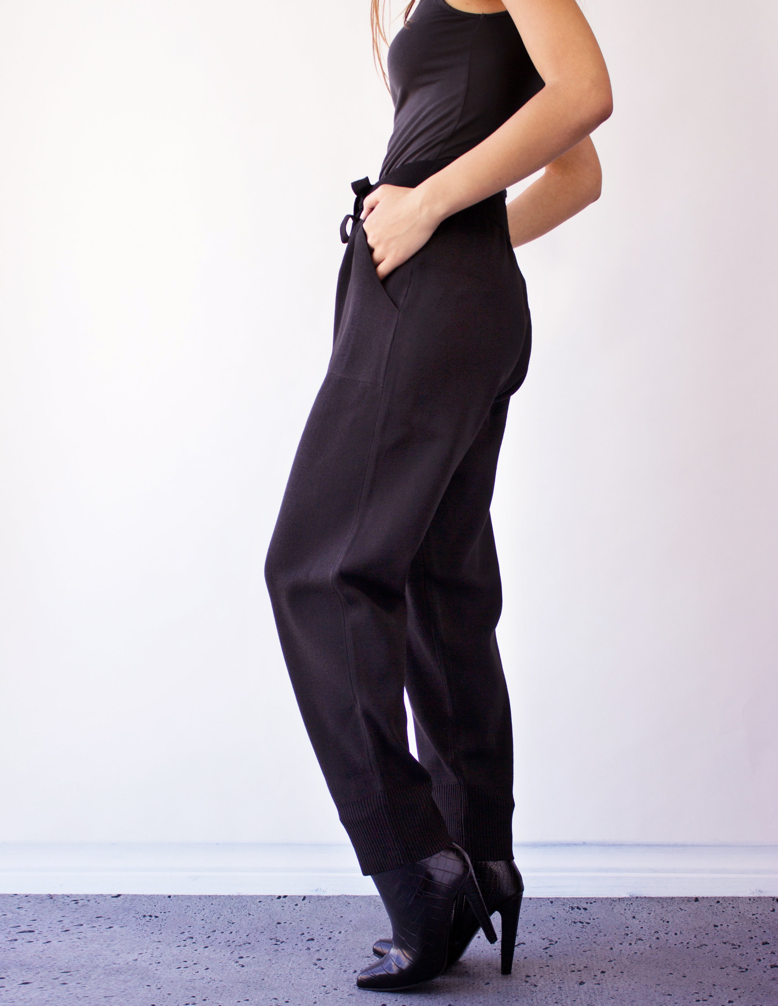 ORION JOGGERS- BLACK