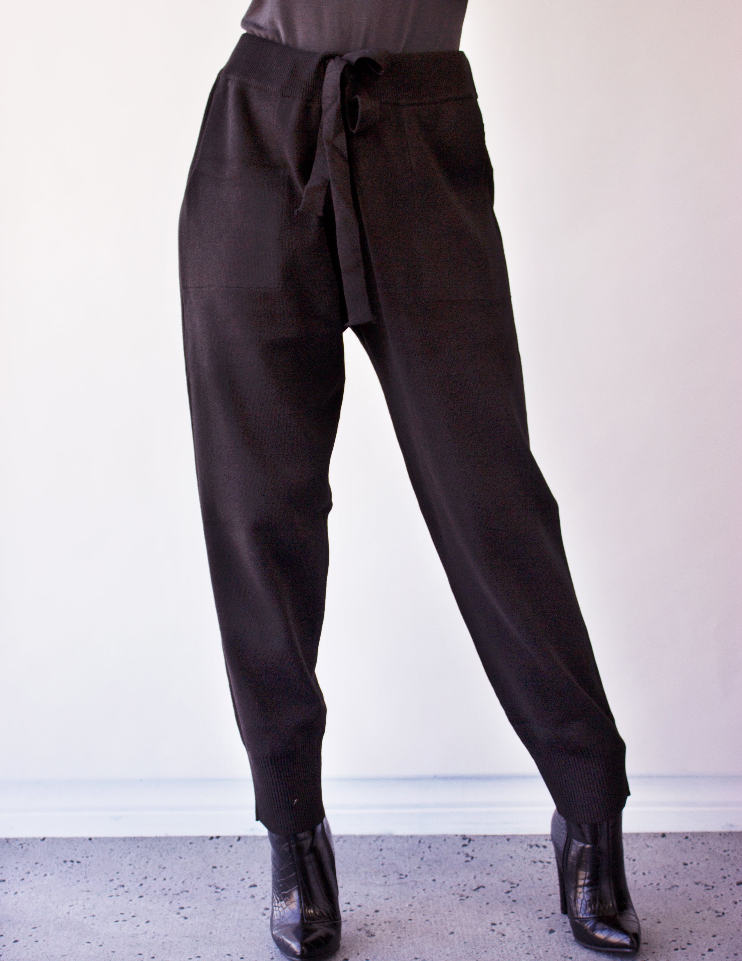 ORION JOGGERS- BLACK