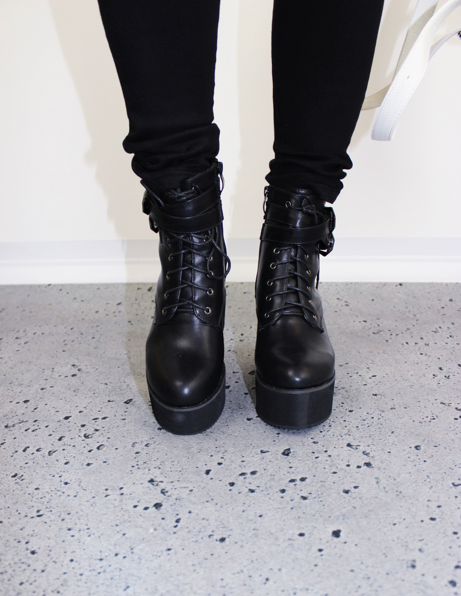 QARA PLATFORM SHOES - Blue District