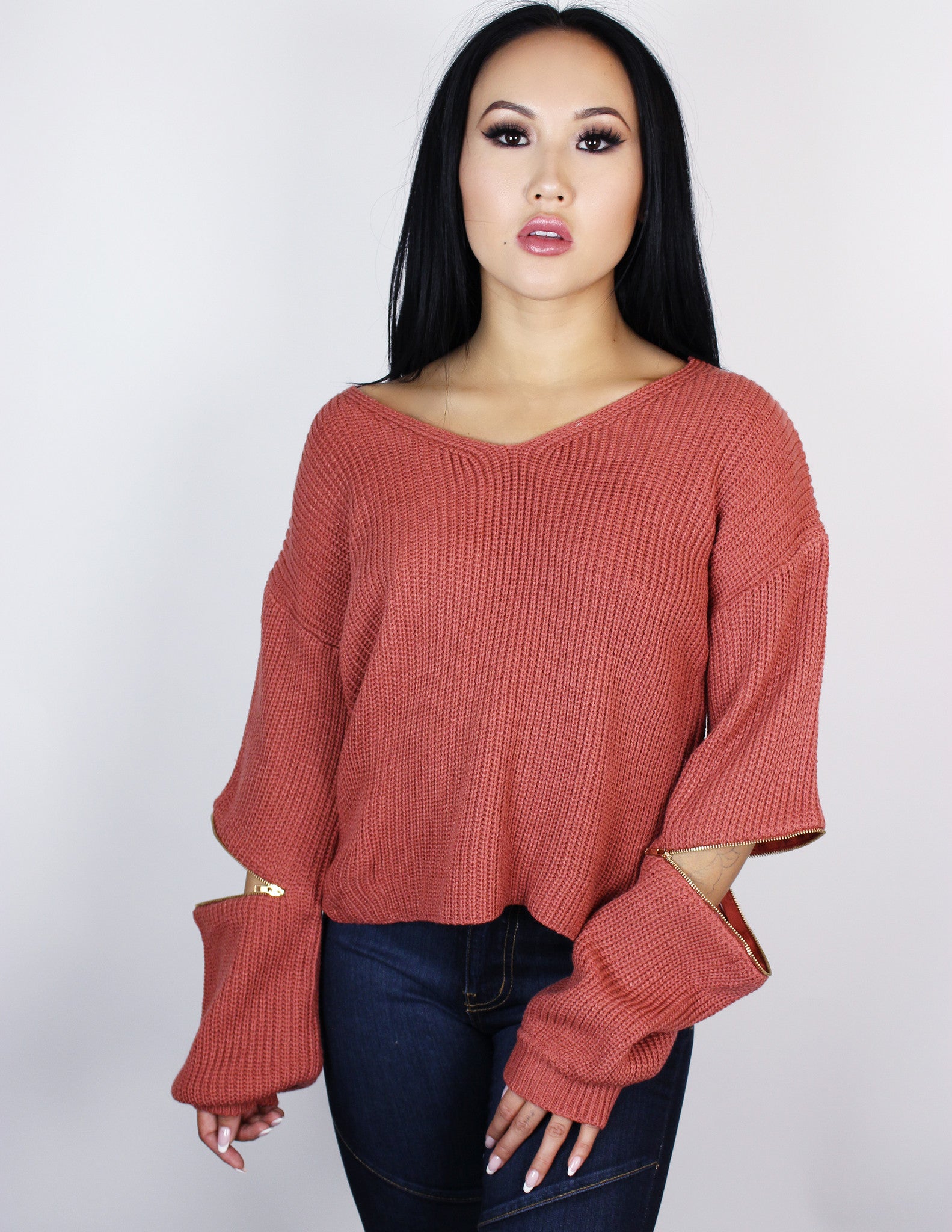 SKILLED SWEATER- CORAL - Blue District