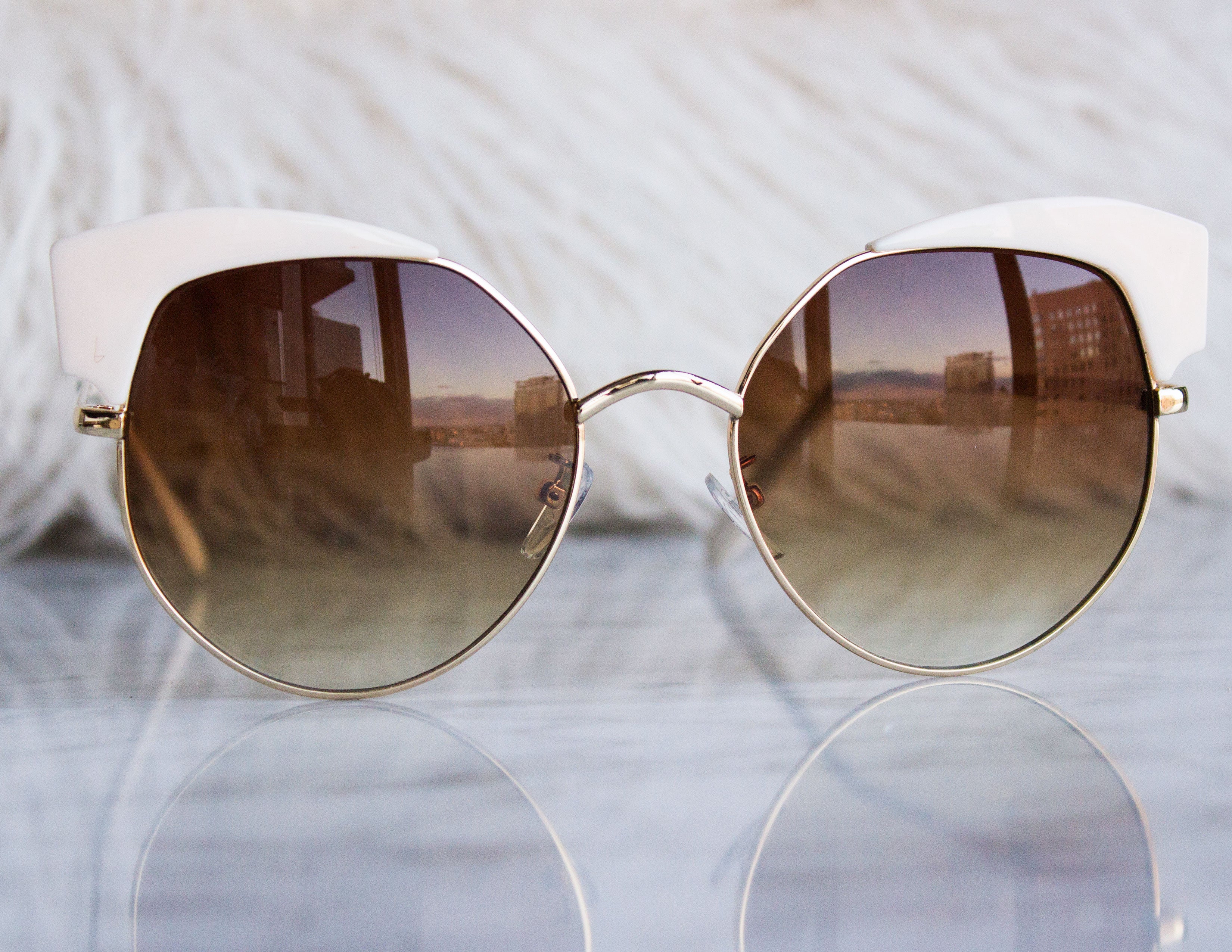 VANE SUNGLASSES- WHITE - Blue District