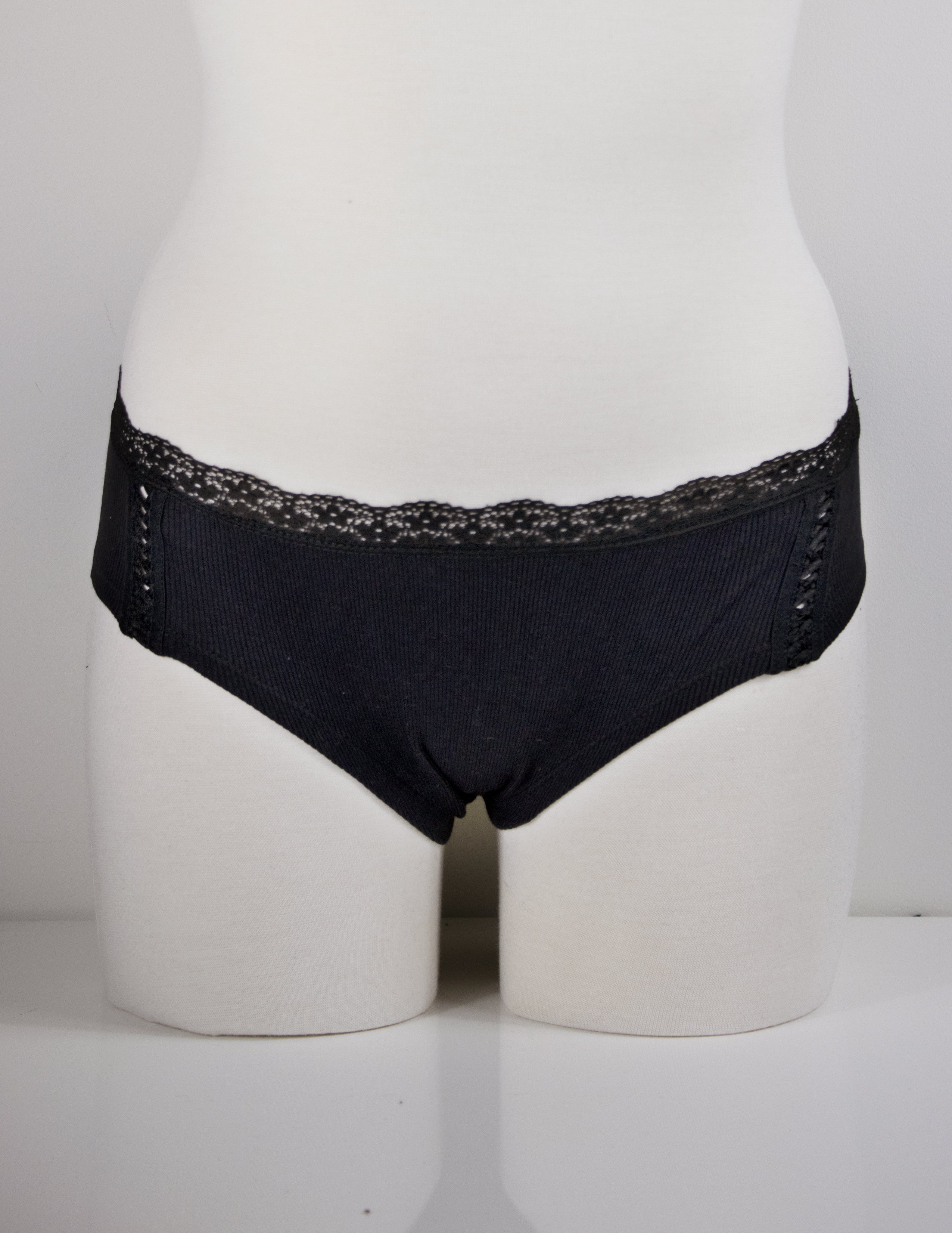AMITY CHEEKY PANTY- ONYX
