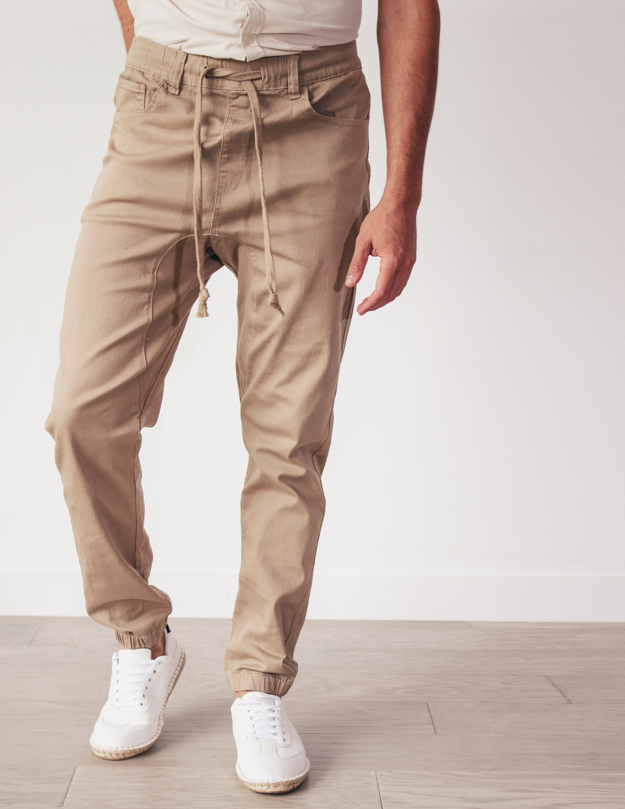 DEVOTED JOGGERS- TAN