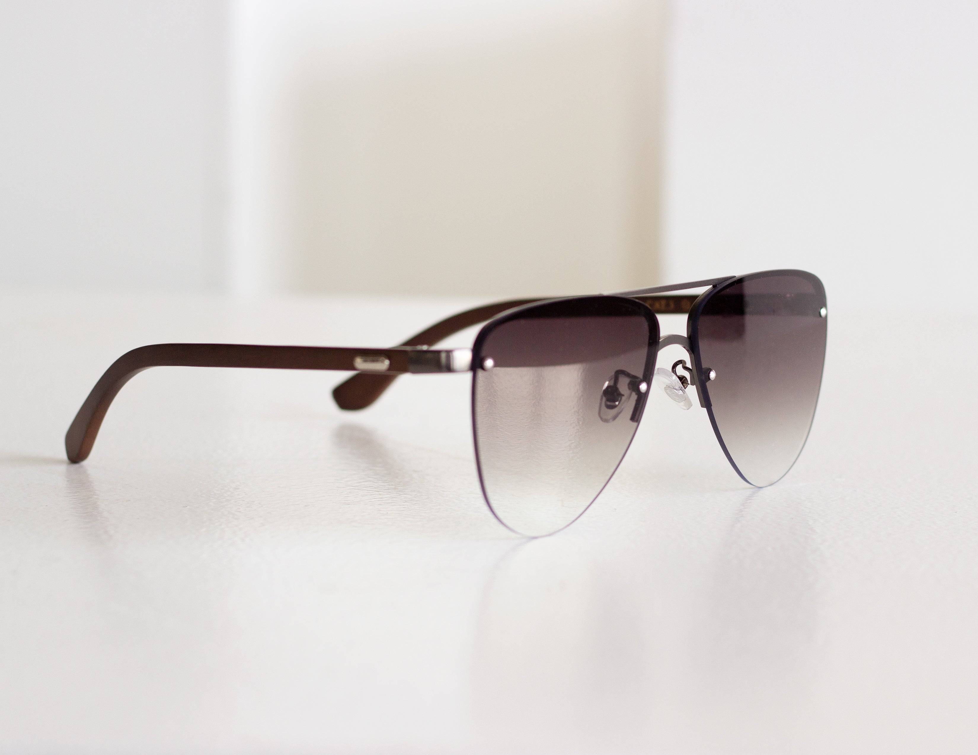 HEROIC SUNGLASSES - DARK/CHROME