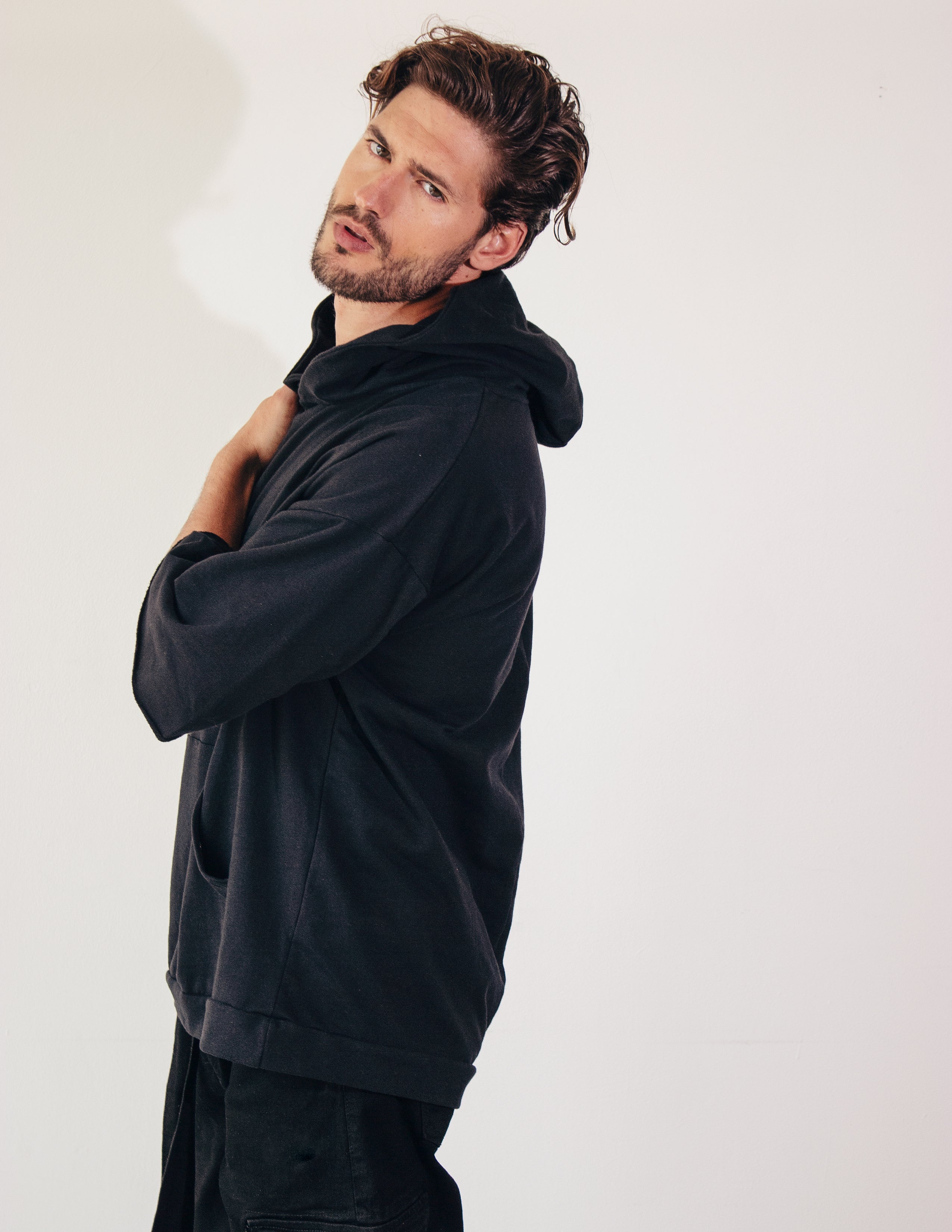 INGENIOUS HOODIE- ONYX