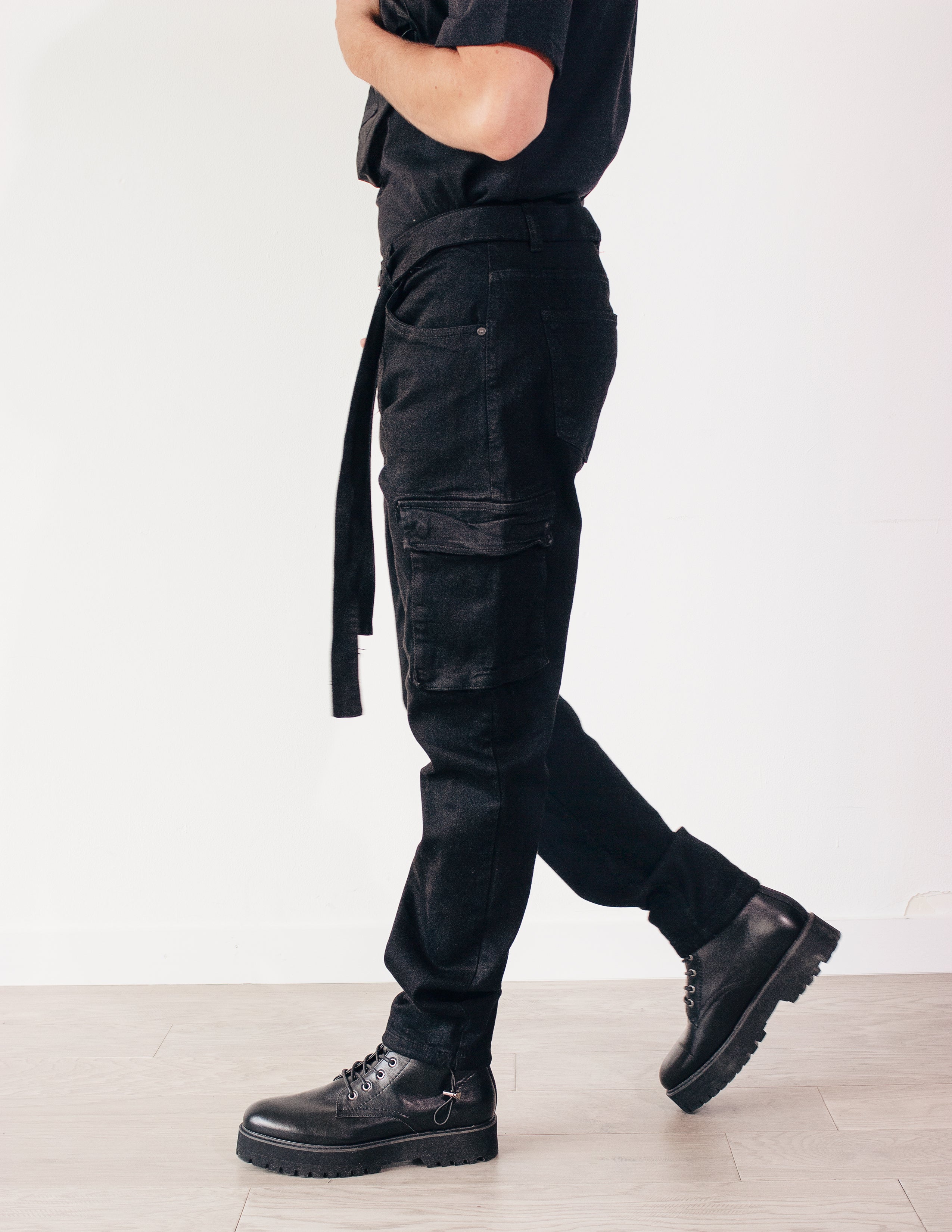 LEADING DENIM CARGO PANTS- ONYX