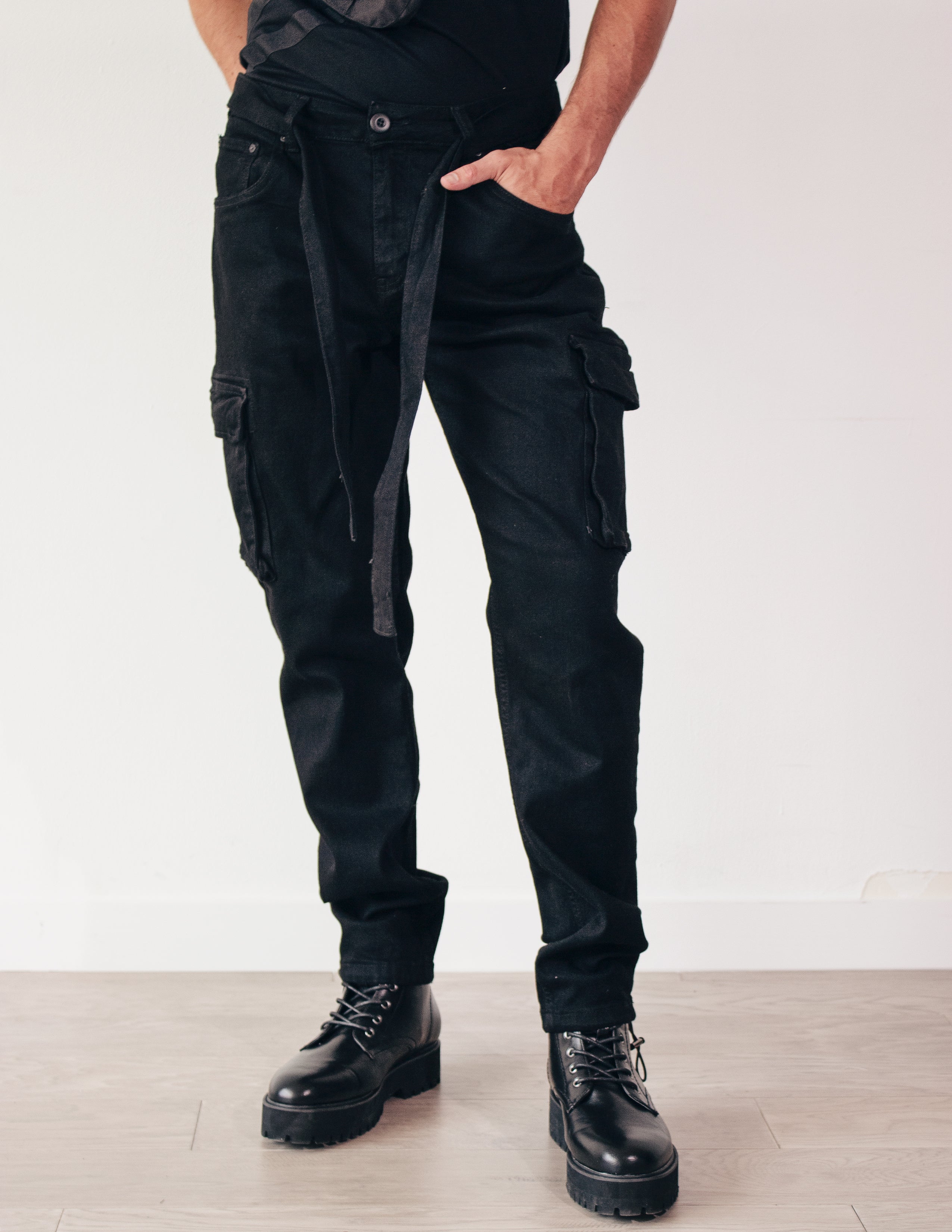 LEADING DENIM CARGO PANTS- ONYX