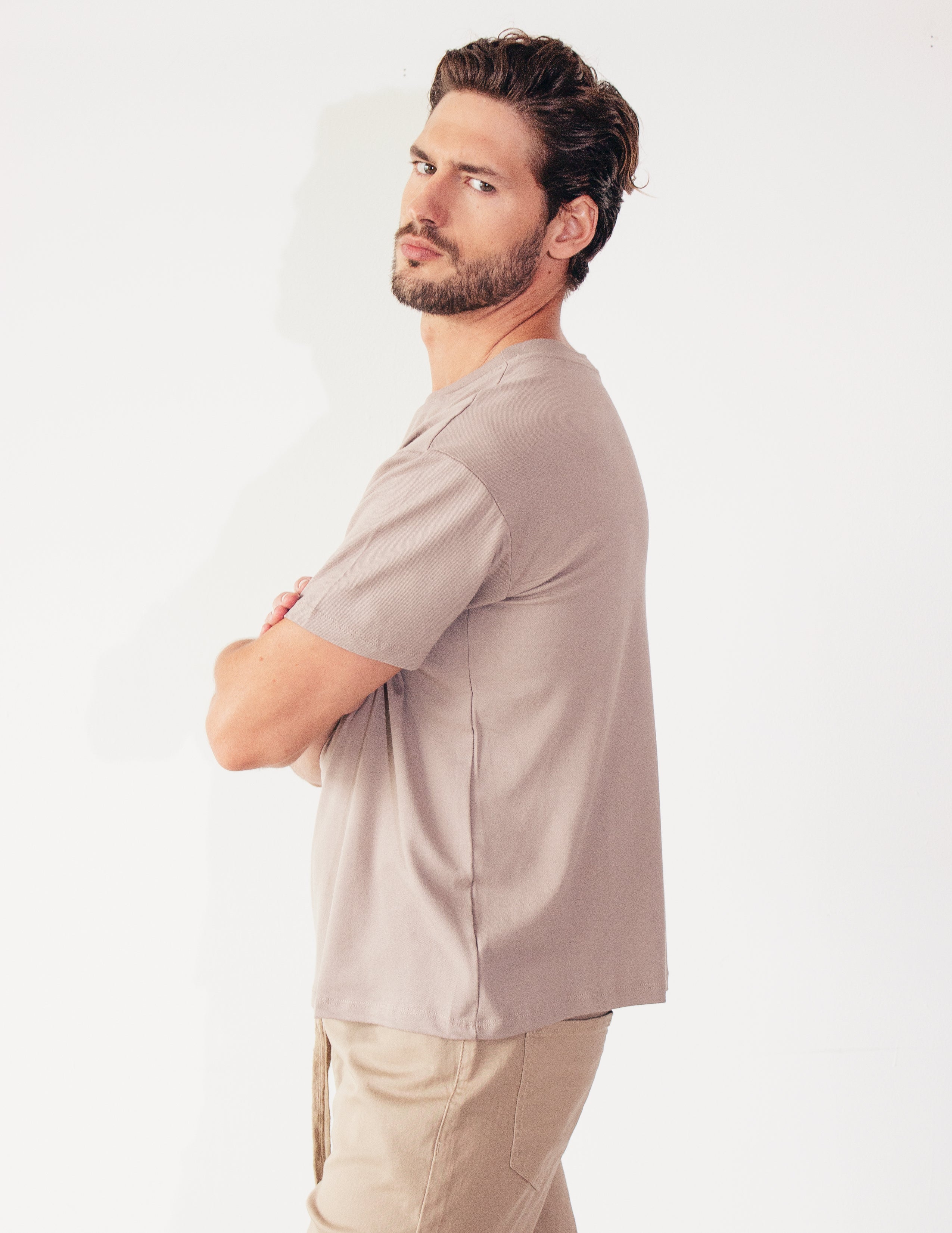 ADEPT TEE - MOCHA