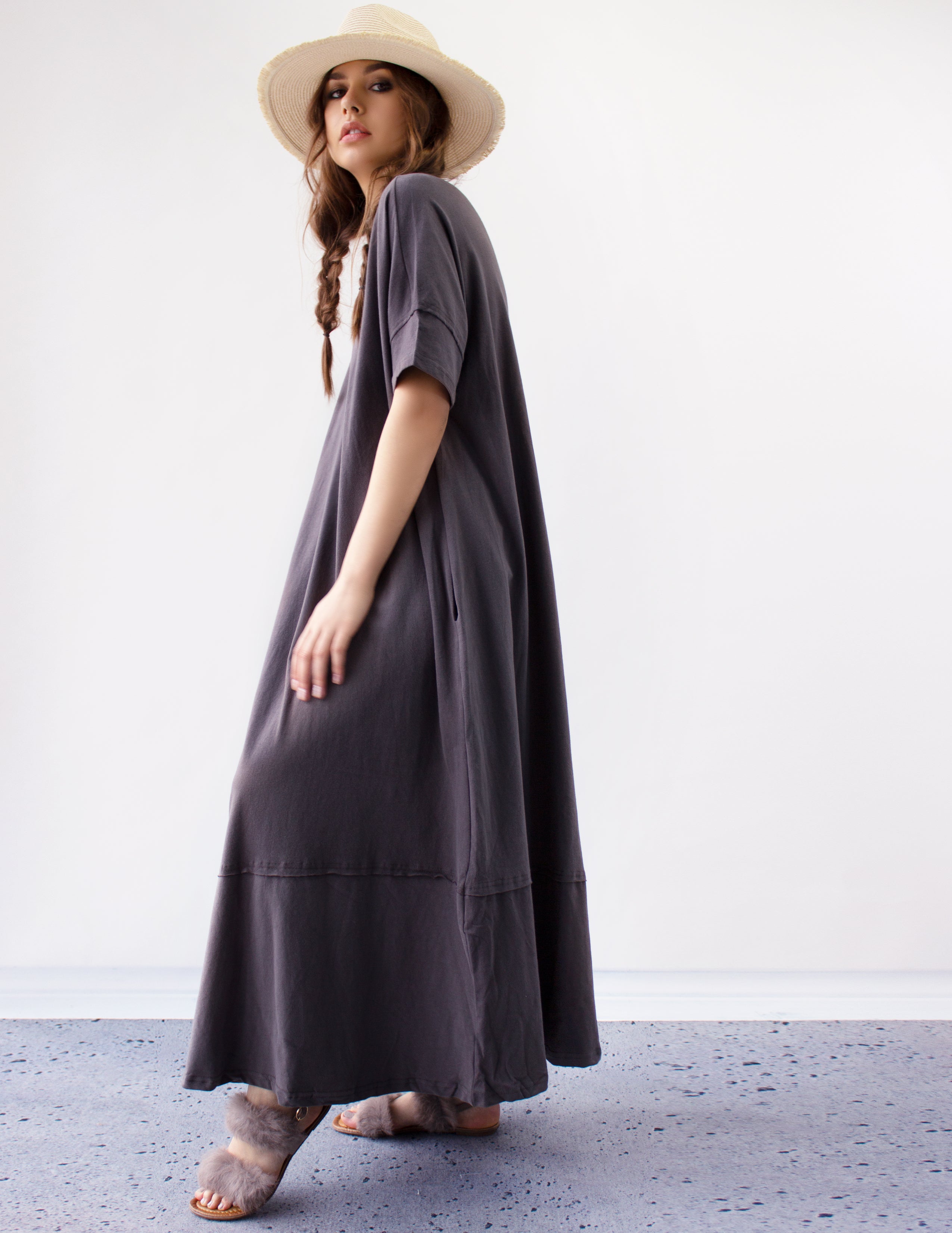 PROCERA DRESS- CHARCOAL
