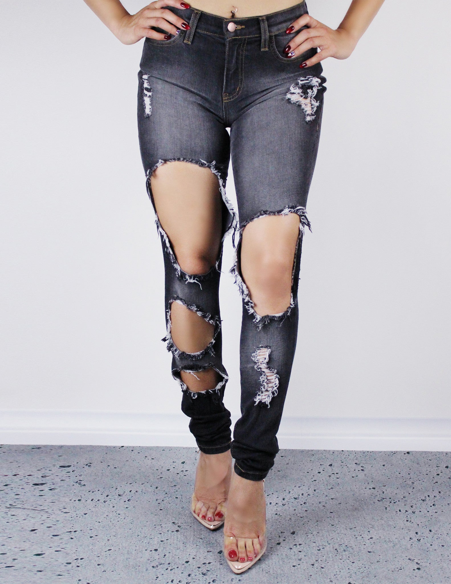 DISTRESSED GRAY JEANS