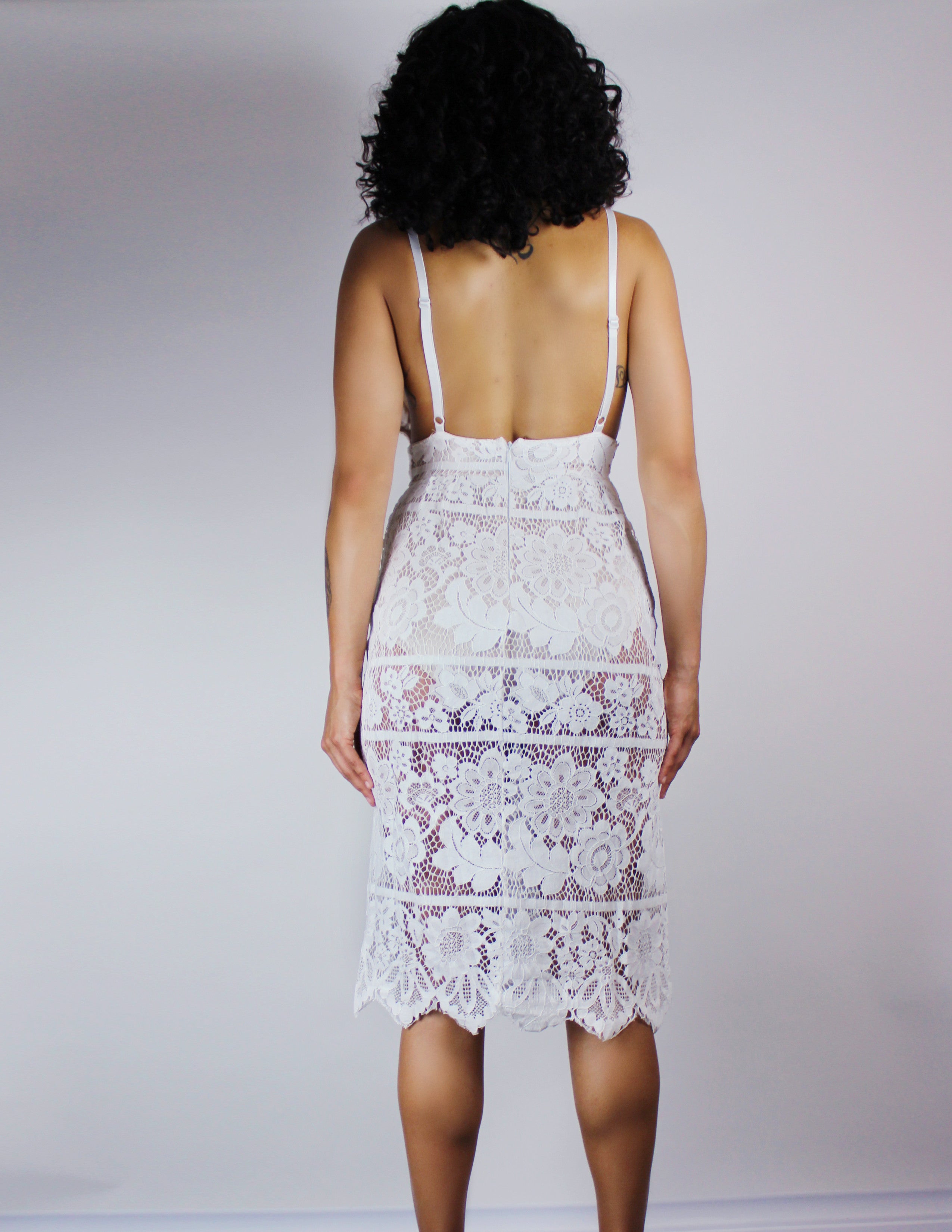 WHITE LACE DRESS