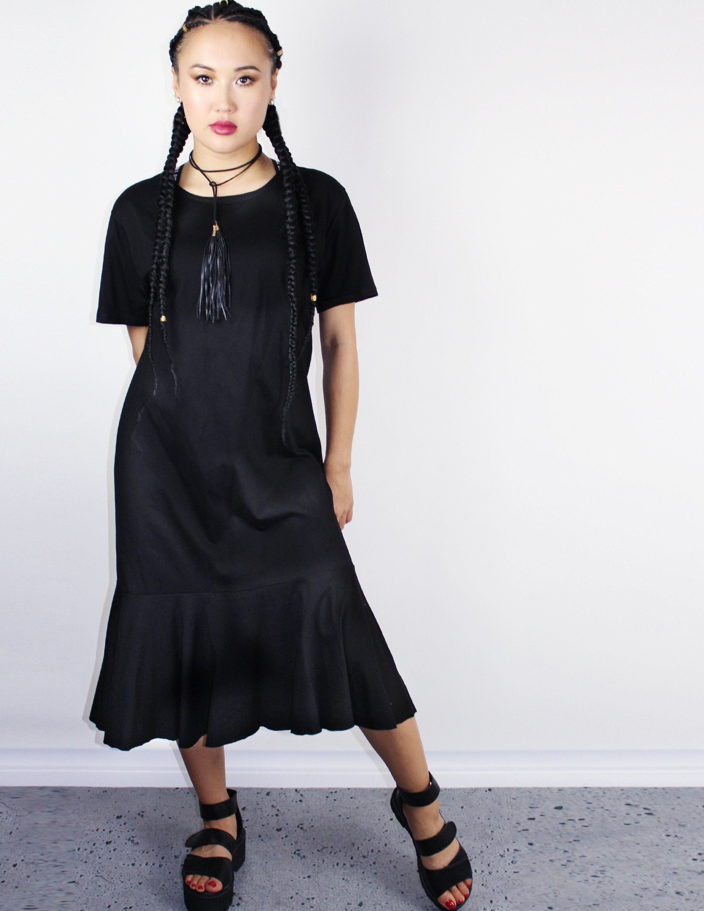 BLACK T- SHIRT DRESS